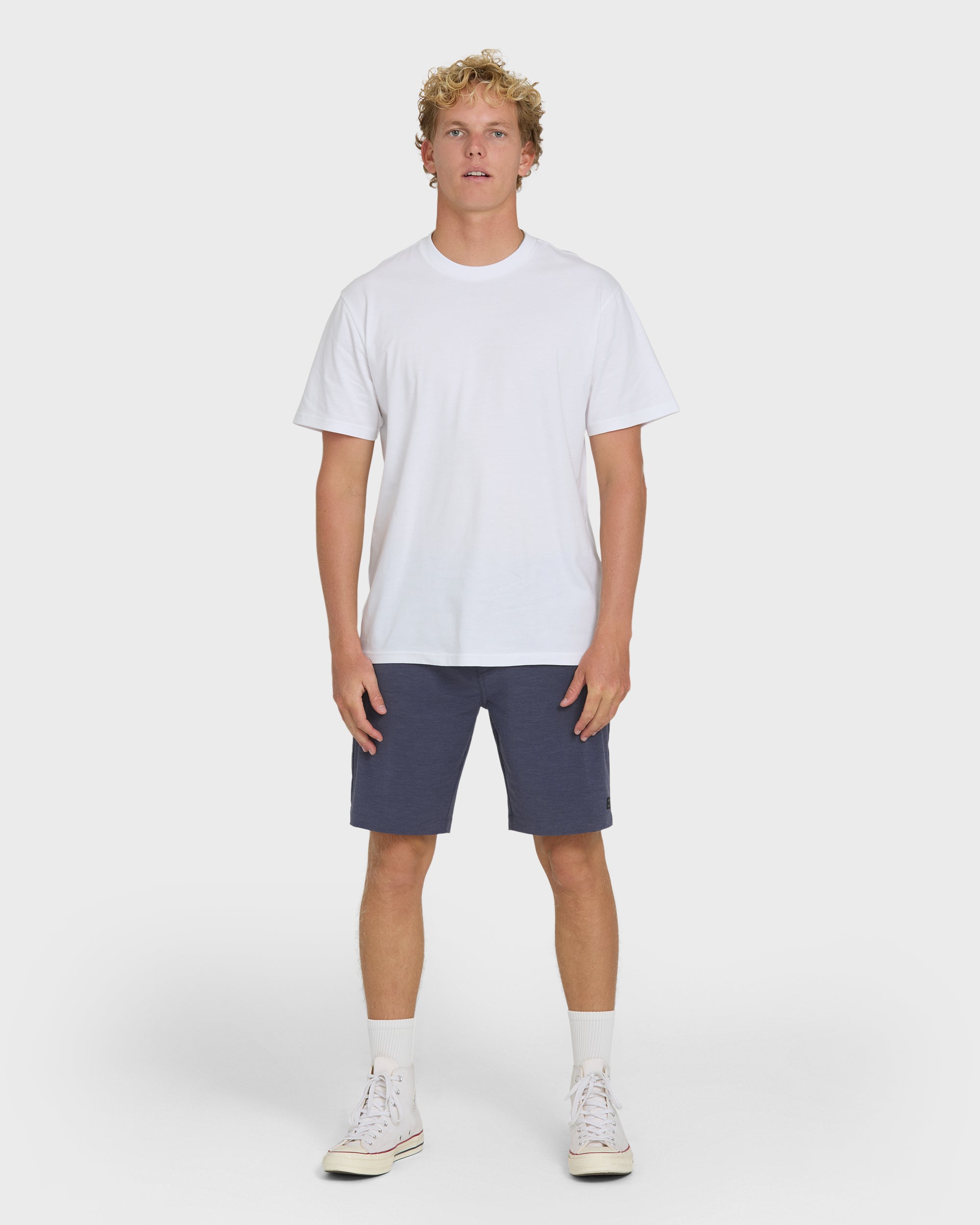 Primary Submersible 19 Hybrid Shorts - Dark Gray