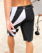 A.I. Rising Sun Pro 22 Boardshorts - Black/White..